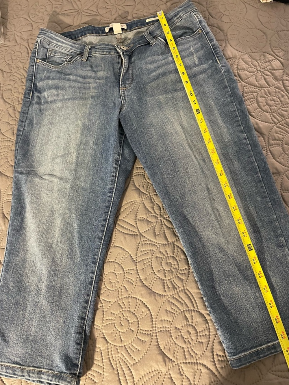 Vintage America Mid Wash Cropped Jeans in Blue